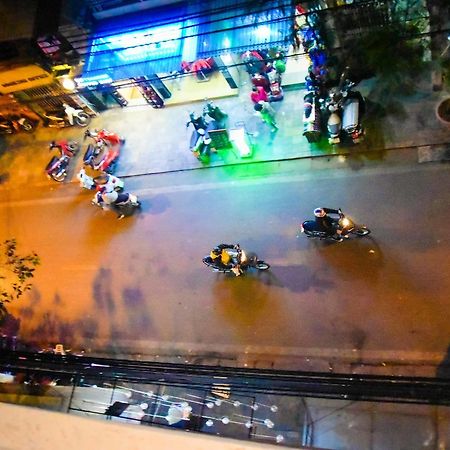 Downtown Hanoi Bagian luar foto